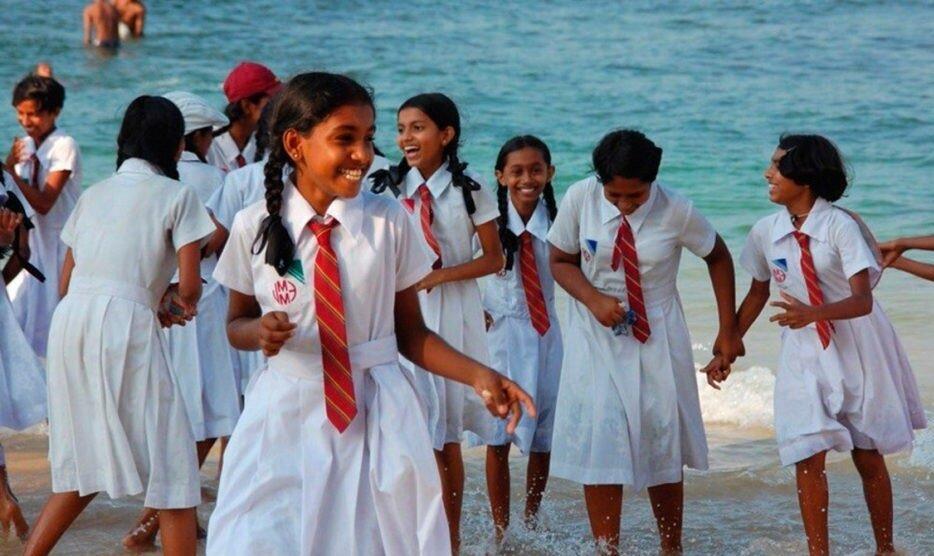 Школьники на Шри-Ланке  