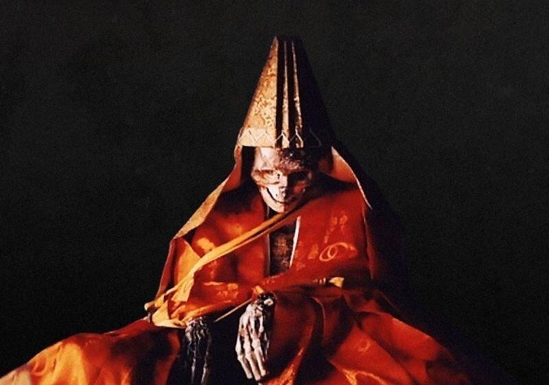 Японски монах. Источник Яндекс картинки