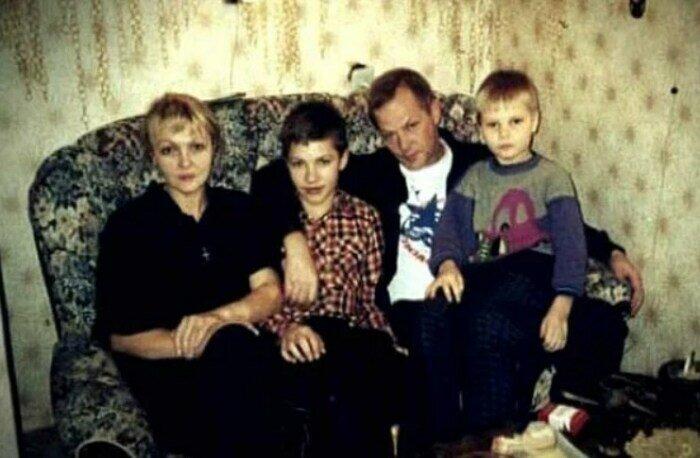 Марина Дюжева с семьей