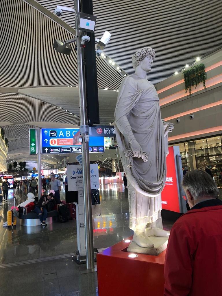 Музей античных скульптур в Международном аэропорту Стамбула