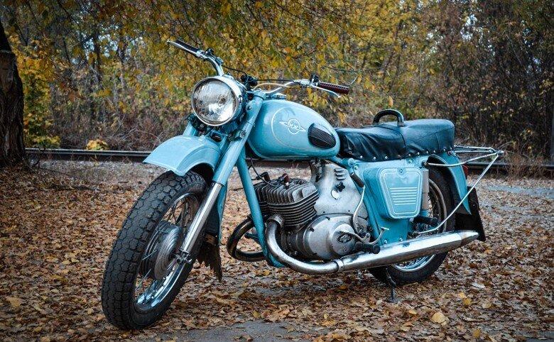 Модели мотоциклов, которые были созданы в период Советского Союза, отличались техническими характеристиками и выбор пусть и не большой, но был.-2