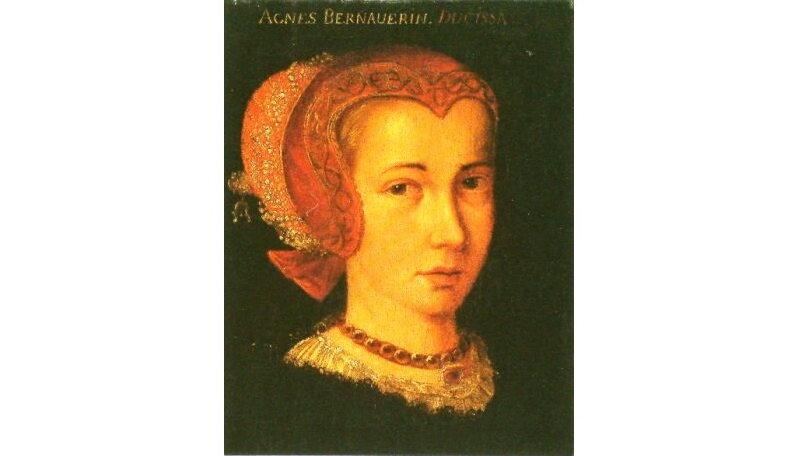 портрет Агнес Бернауэр, созданный уже после ее смерти, прижизненных изображений не сохранилось