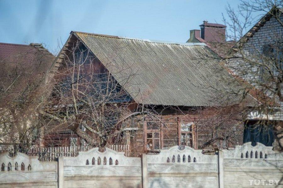 Дом Тамары Романович признан не соответствующим установленным для проживания санитарным и техническим требованиям. Фото: ribalych.ru