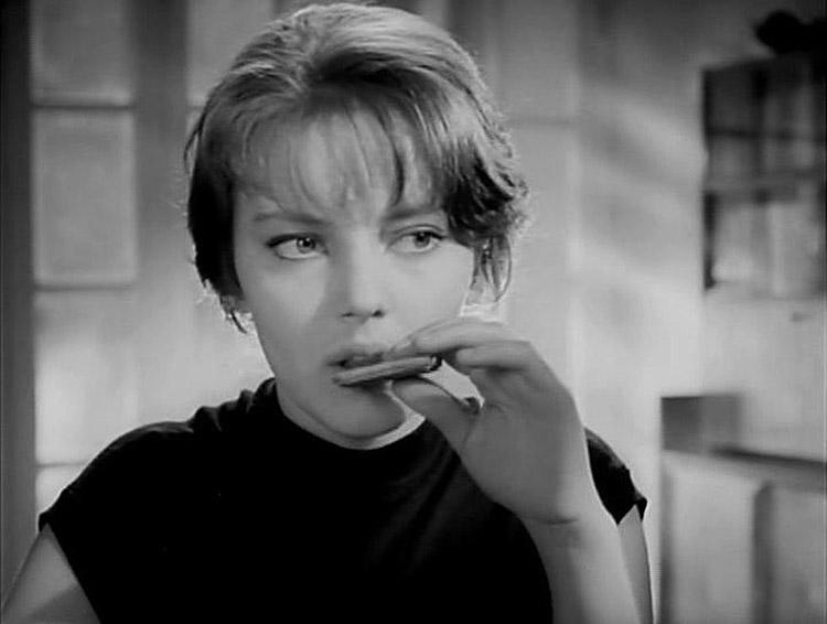 Марианна Вертинская в своём первом фильме «Високосный год», 1961 год