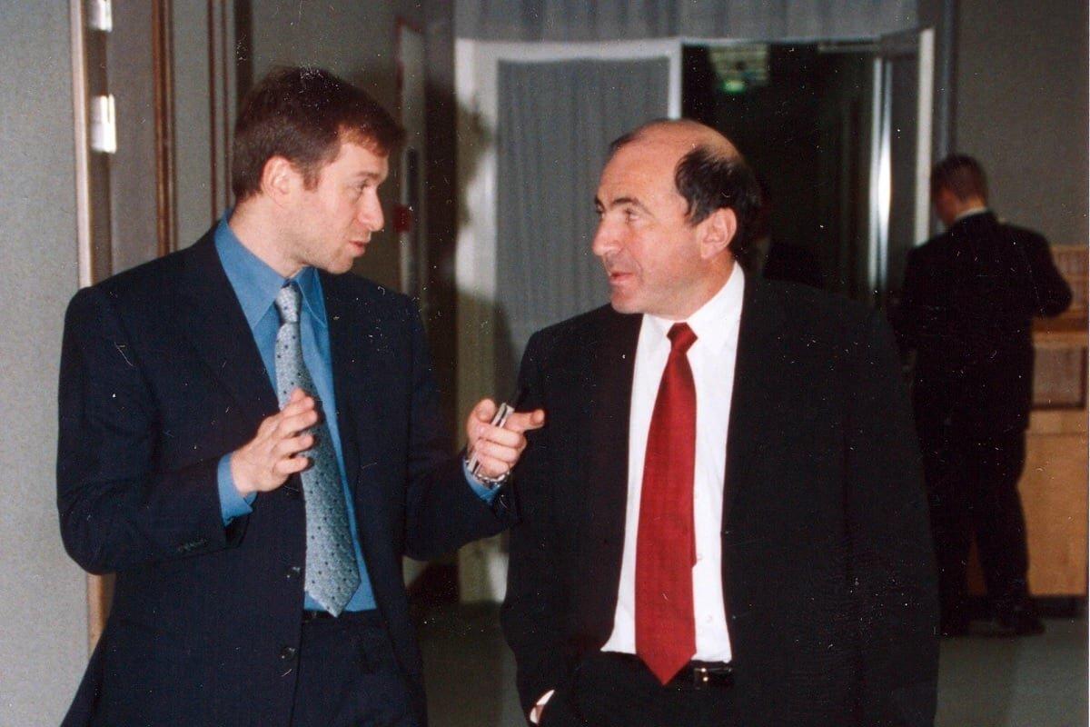 В 90-е годы Абрамович был близким соратником Березовского