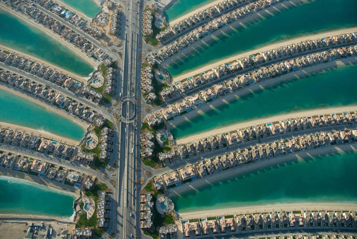 Дубай считается местом, где сосредоточено огромное количество сооружений, которые поражают человеческое воображение.-7