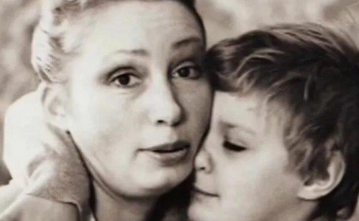 Татьяна Васильева с сыном Филиппом