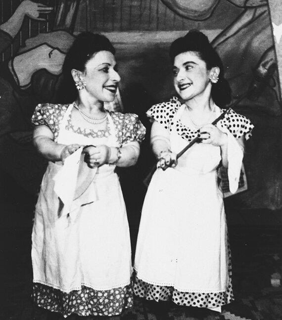Перла и Элизабет Овицы.  Фото с сайта holocaustrevisionism.blogspot.ru