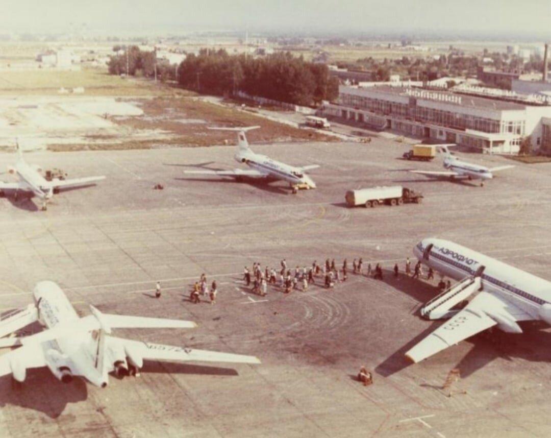 Аэропорт Челябинска 1980-е года. Фото из интернета.