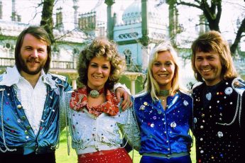 Как незнание перевода песен группы ABBA сыграло с нами злую шутку